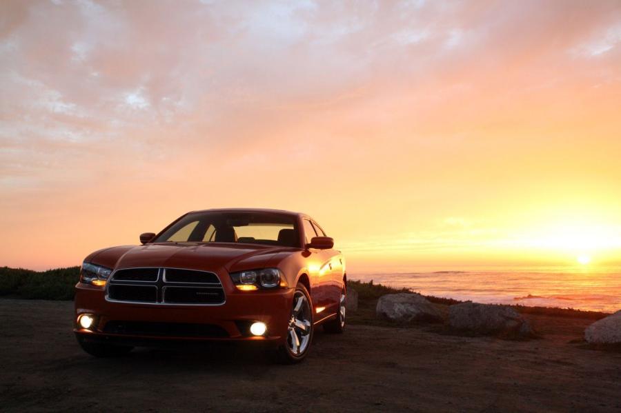  Dodge Charger 2011 года  (фото 49 из 87)
